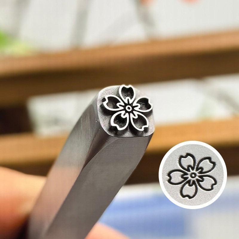 5/7mm Flower Pattern Metal Sta - огляд і ціна Leatherwork Embossing